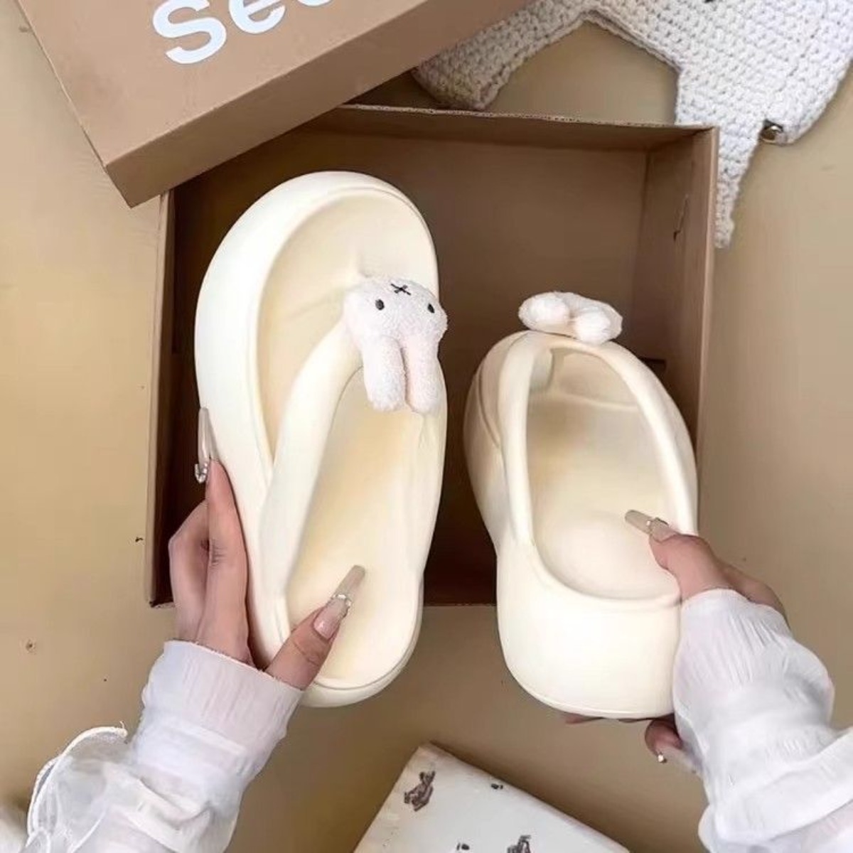 Chanclas Kawaii Miffy EVA, Lin - Summer Away Clothing reseña y precio