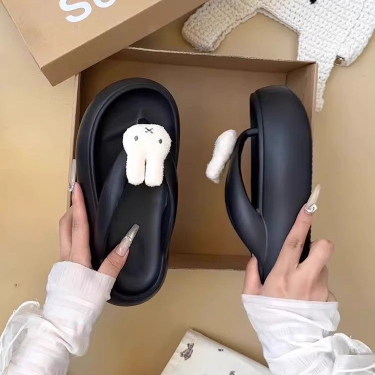 Chanclas Kawaii Miffy EVA, Lin - Summer Away Clothing reseña y precio