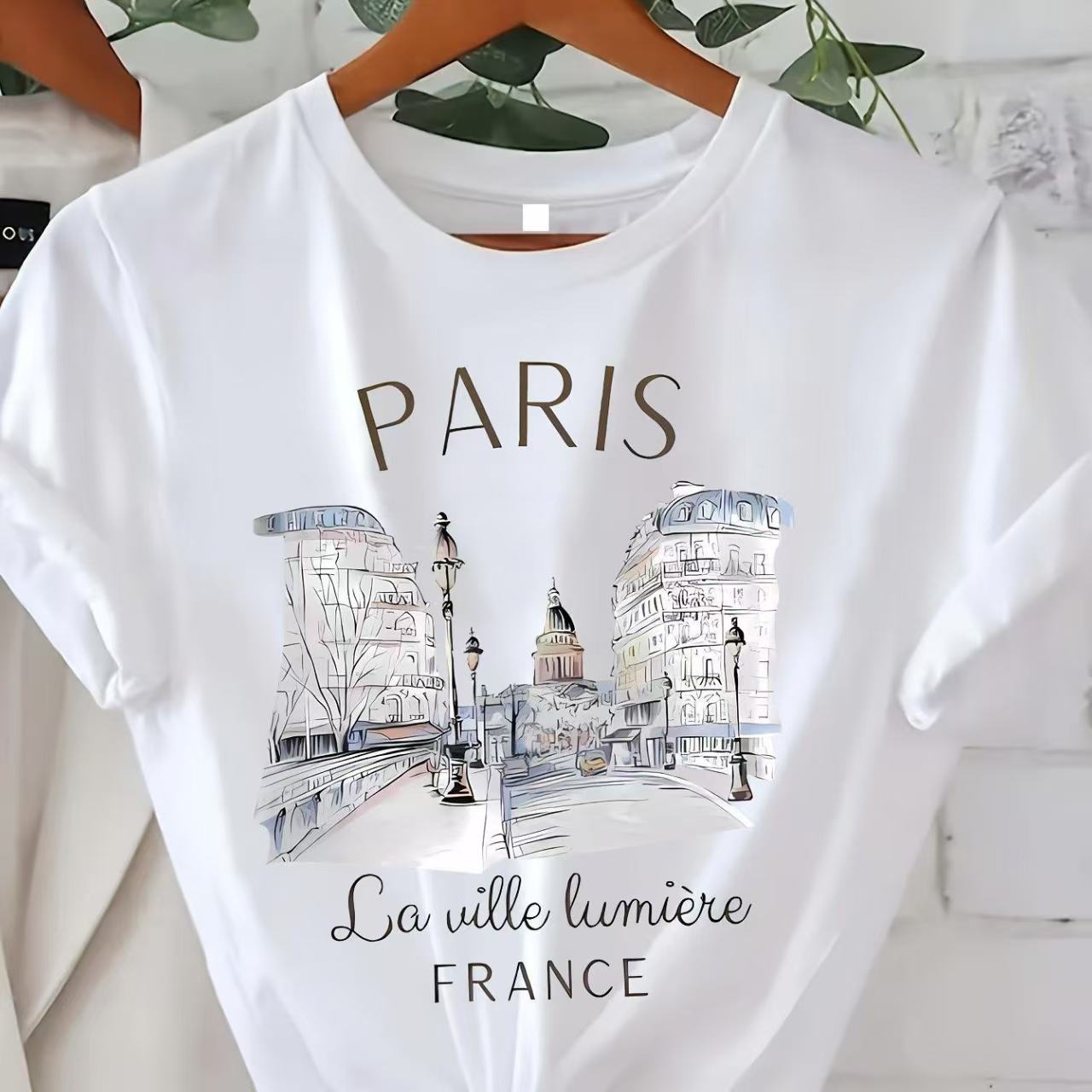 Camiseta blanca con estampado  - Summer Clothing In Paris reseña y precio
